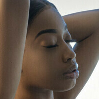 Annemoore Desnuda
