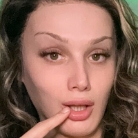 arianaslavens22 Desnuda