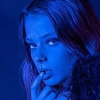 Bella Biddie Desnuda