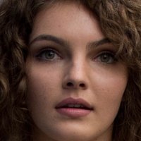 Camren Bicondova Desnuda