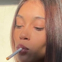 cigarettemuse Desnuda