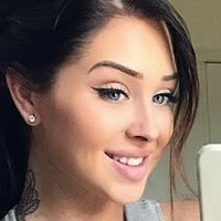 Cossette Desnuda