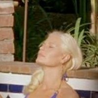 Daisy White Desnuda