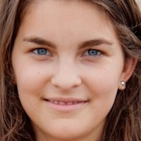 Emily Patrick Desnuda