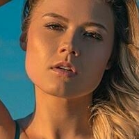 Erin Nicole Desnuda