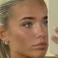 Evie Langley Desnuda