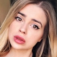 Ginevra Lambruschi Desnuda