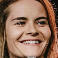 Hazel Brugger Desnuda