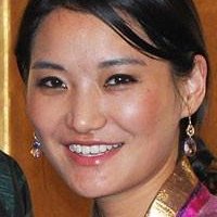 Jetsun Pema Desnuda