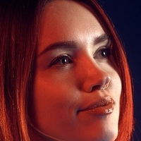 Julia Filament Desnuda