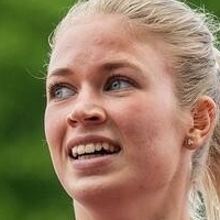 Julia Henriksson Desnuda