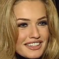 Karen Mulder Desnuda