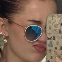 Katie Beth Hall Desnuda