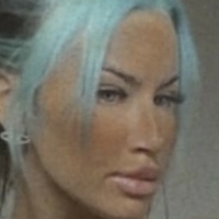 Kourtney Powell Desnuda
