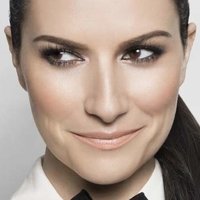 Laura Pausini Desnuda