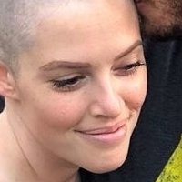 Lindsay Lockhart Desnuda