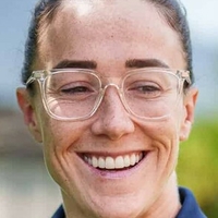 Lucy Bronze Desnuda