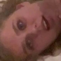 Mdemma Desnuda