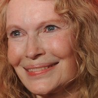 Mia Farrow Desnuda