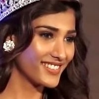 Nehal Chudasama Desnuda