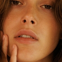 Nuria Oliu Sanchez Desnuda