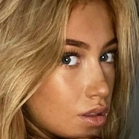 Orla Nolaan Desnuda