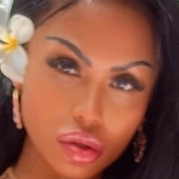 Serliana Rosida Desnuda