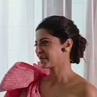vedhika4u Desnuda