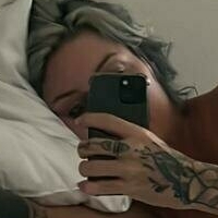 Whiterabbits Desnuda