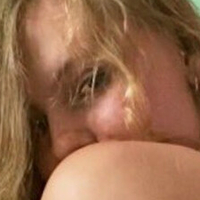 Zoe Canestraro Desnuda